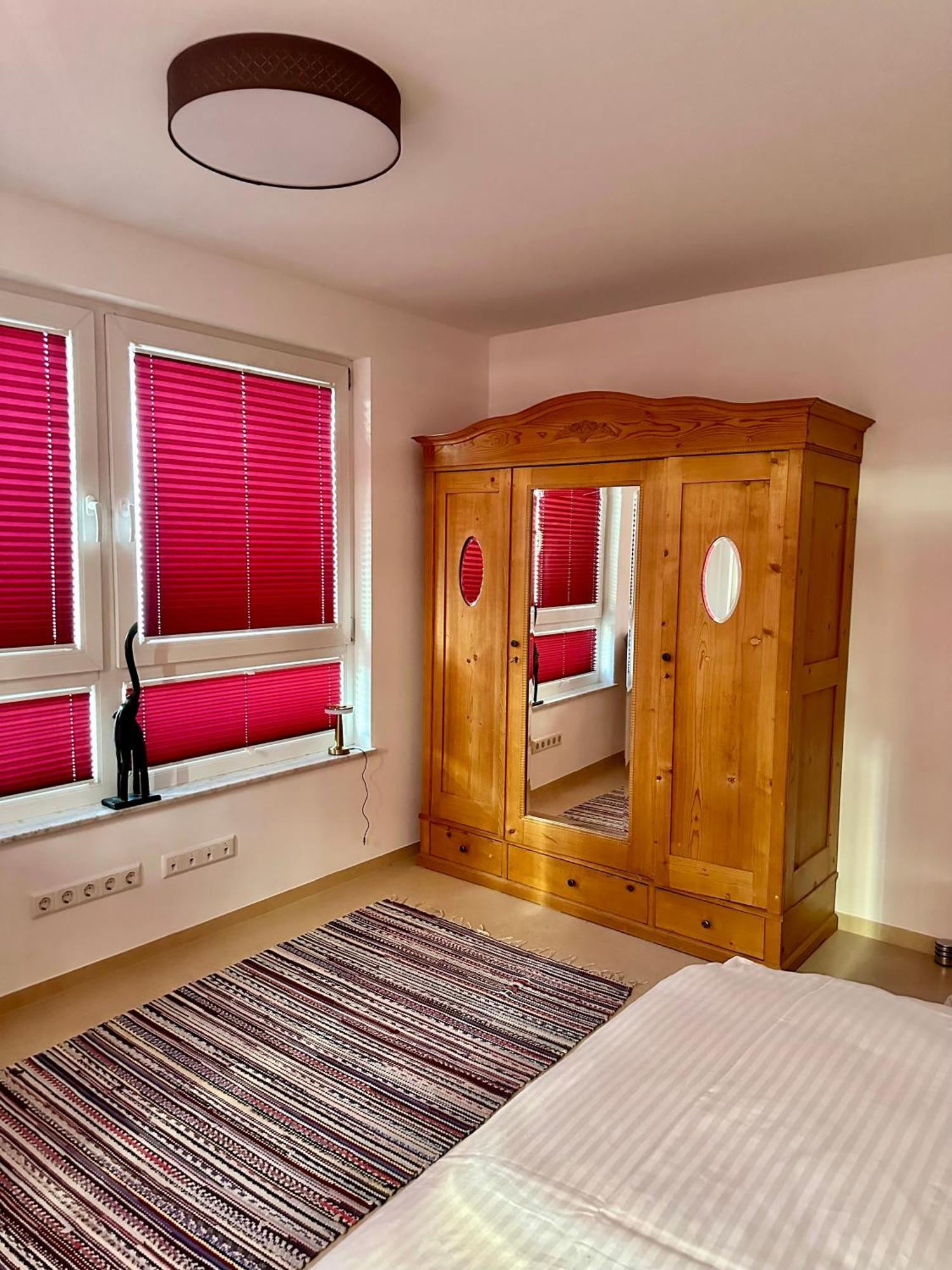 Gaeste-Appartement-Kirsammer Eningen unter Achalm Экстерьер фото