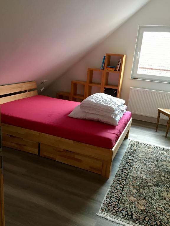 Gaeste-Appartement-Kirsammer Eningen unter Achalm Экстерьер фото