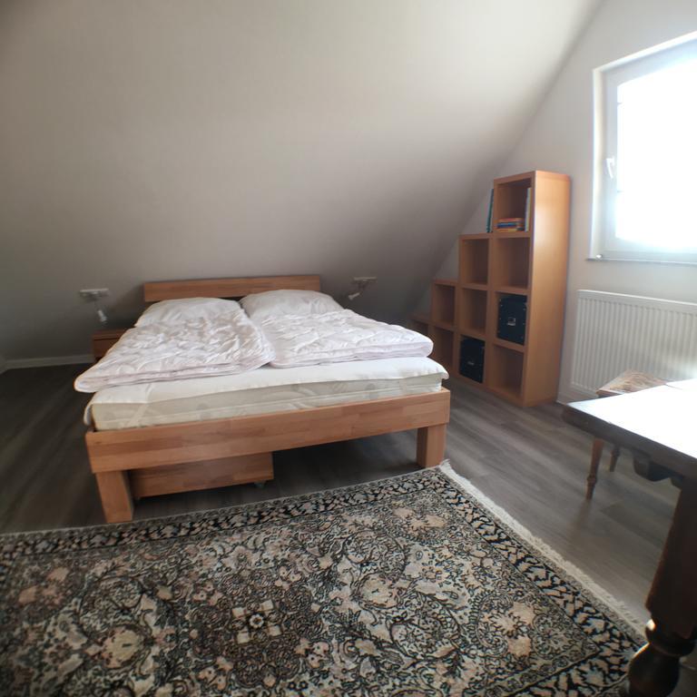 Gaeste-Appartement-Kirsammer Eningen unter Achalm Экстерьер фото